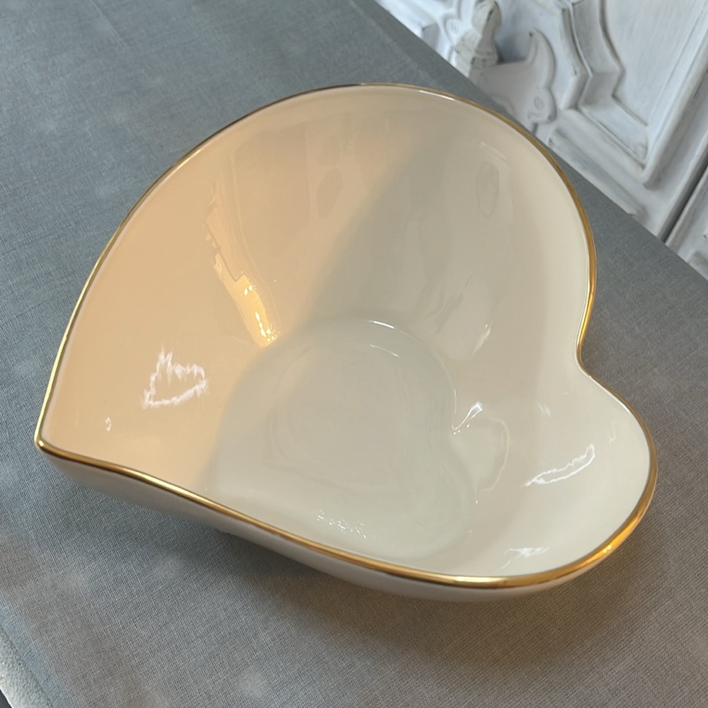 Vintage LENOX China Ivory with Gold Rimmed Heart Shaped Dish - Picture 2 of 9